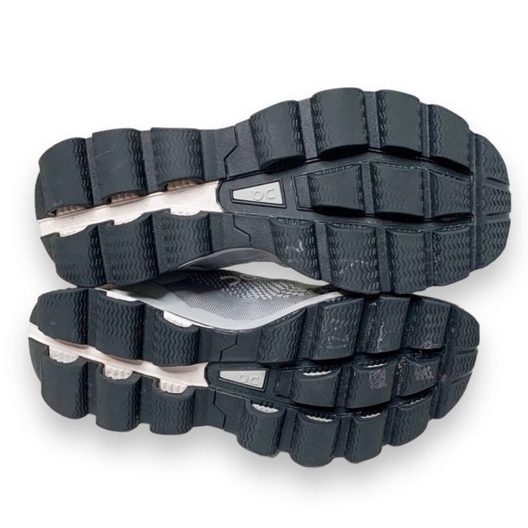 On Cloud women’s Cloudsurfer Glacier Gray Black-running shoes size 6.5 - Picture 10 of 11